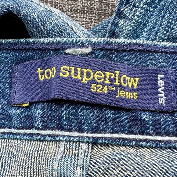 Vintage Levi’s 524 Too Superlow Button Flap Back Pockets w/ Button Closure Jeans - Picture 3 of 16